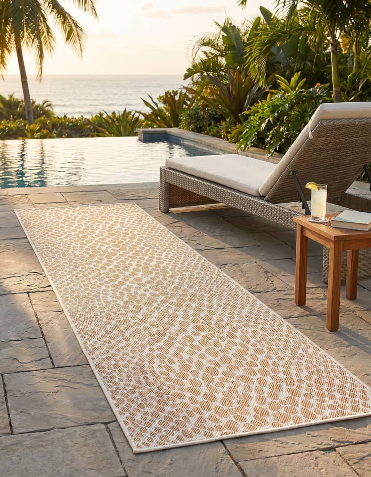 Detail image of 2' x 6' Easy-Clean Jill Zarin Cape Town Indoor / Outdoor Runner Rug