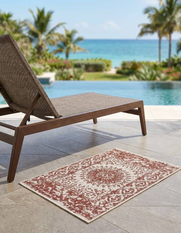 Detail image of 2' x 3' Easy-Clean Traditional Indoor / Outdoor Rug
