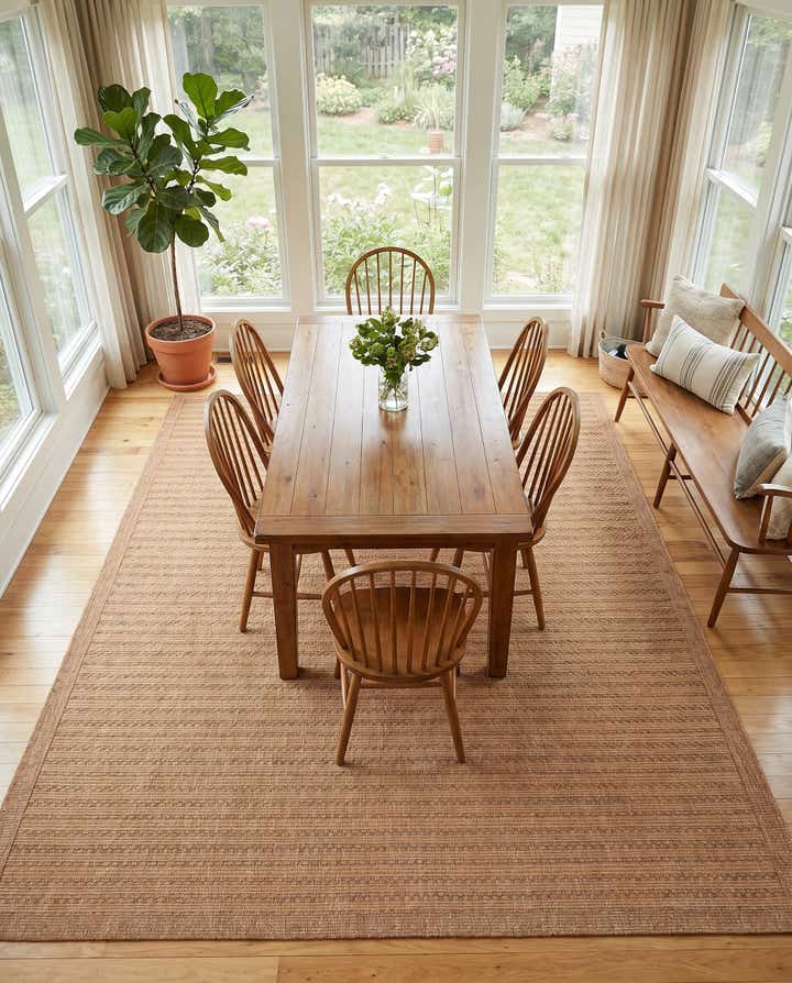 7' x 10' Easy-Clean Border Indoor / Outdoor Rug