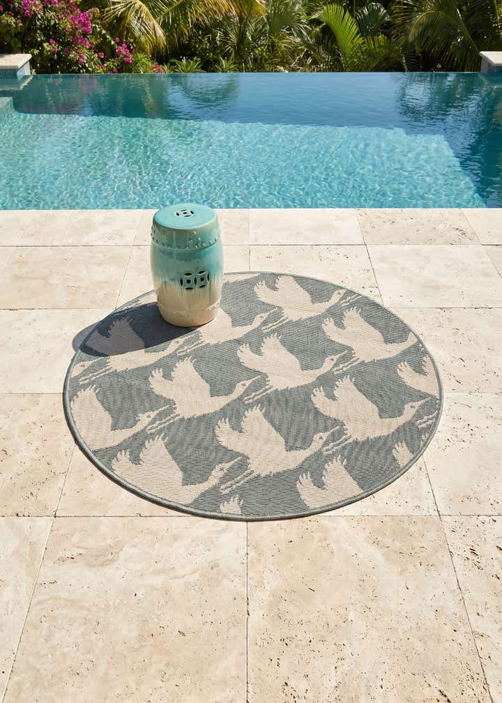 3' x 3' Easy-Clean Coastal Indoor / Outdoor Round Rug