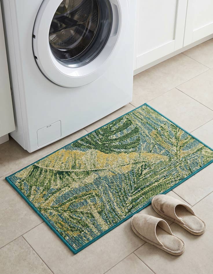Detail image of 2' x 3' Easy-Clean Botanical Indoor / Outdoor Rug