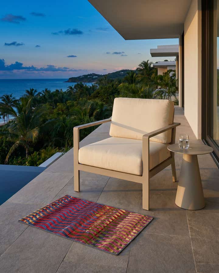 2' 2 x 3' Easy-Clean Modern Indoor / Outdoor Rug