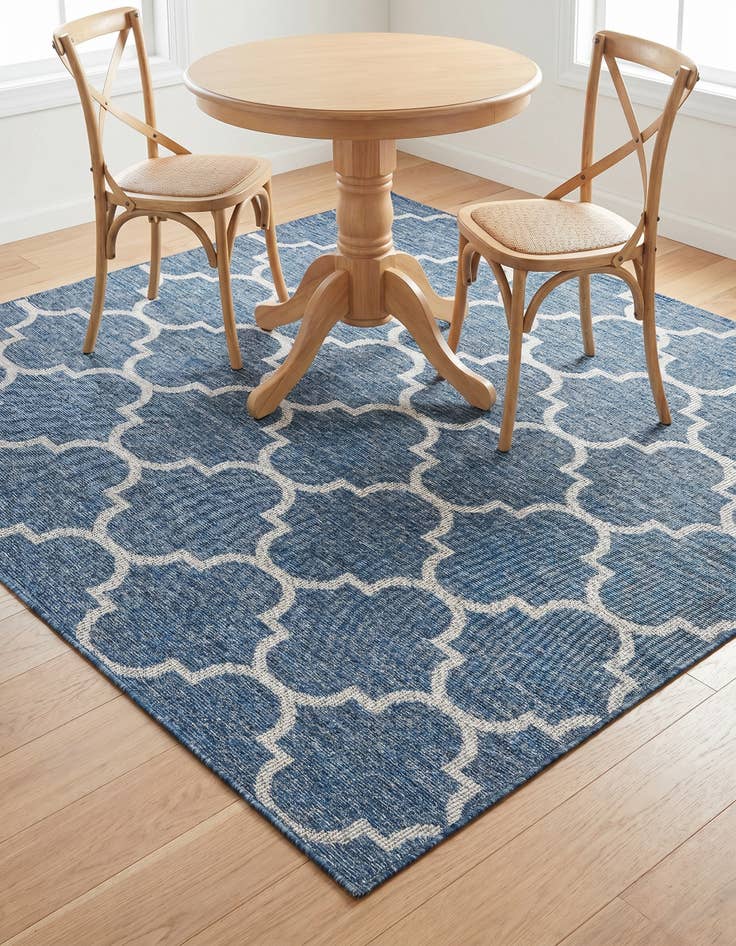 Detail image of 5' 3 x 5' 3 Easy-Clean Trellis Indoor / Outdoor Square Rug