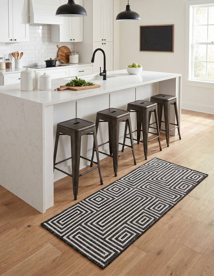 Detail image of 2' x 4' Easy-Clean Modern Indoor / Outdoor Runner Rug