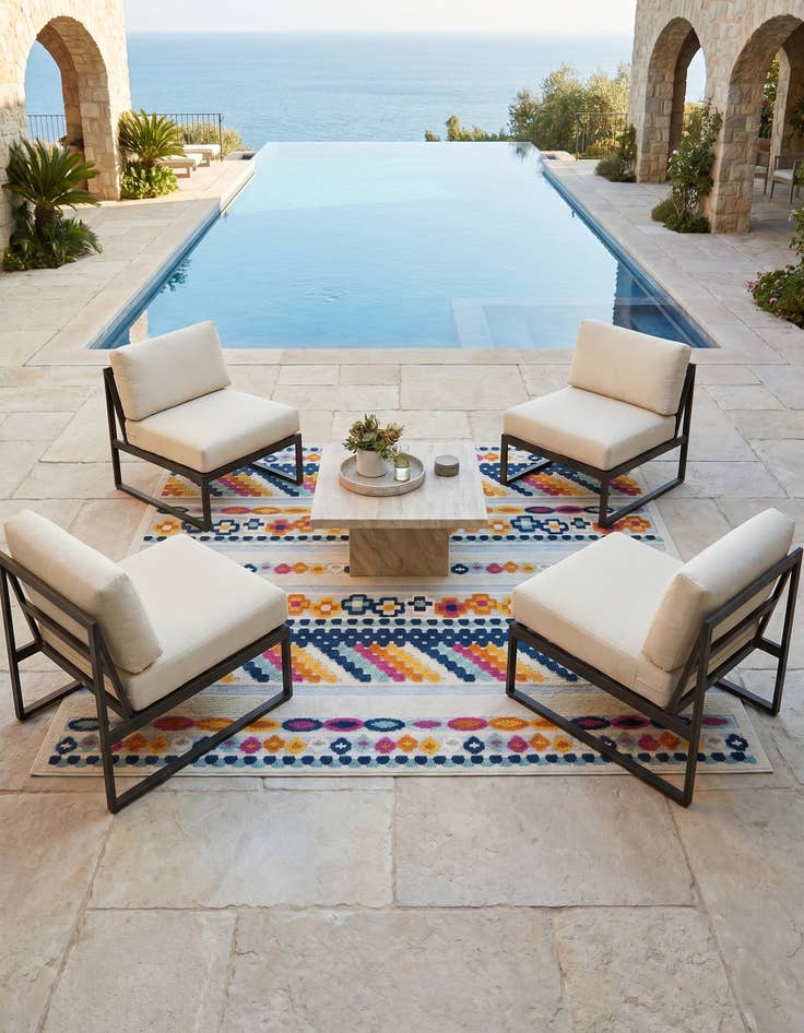 Detail image of 7' 10 x 7' 10 Easy-Clean Aruba Indoor / Outdoor Square Rug