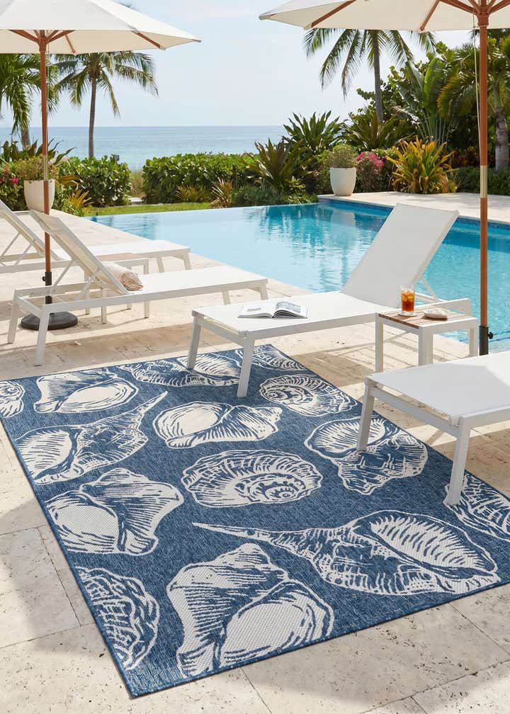 6' x 9' Easy-Clean Coastal Indoor / Outdoor Rug