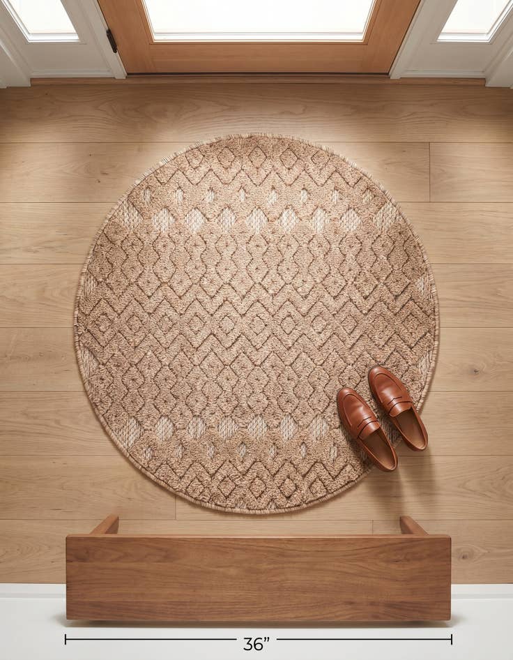 Detail image of 3' x 3' Easy-Clean Trellis Textured Indoor / Outdoor Round Rug