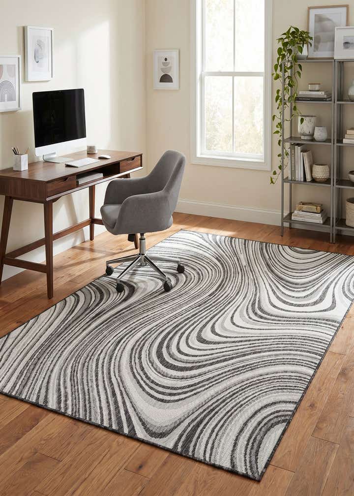 5' 3 x 8' Easy-Clean Modern Indoor / Outdoor Rug