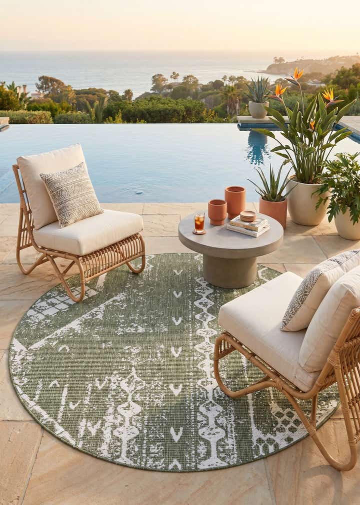 6' x 6' Easy-Clean Bohemian Indoor / Outdoor Round Rug