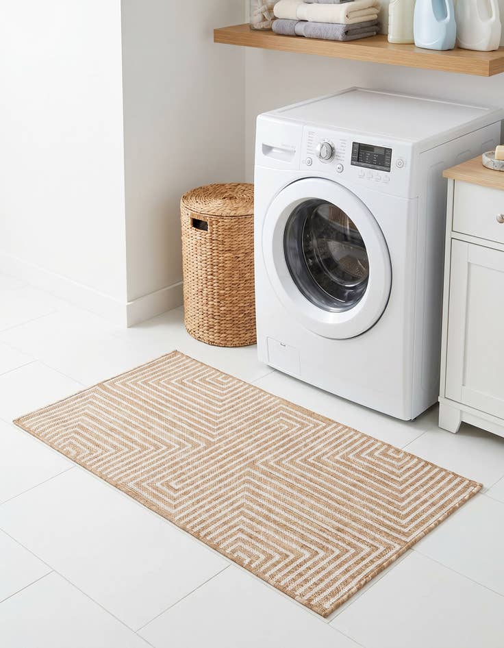 Detail image of 2' x 4' Easy-Clean Modern Indoor / Outdoor Runner Rug