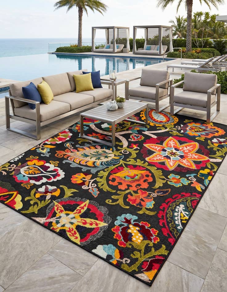 Detail image of 7' 10 x 10' Easy-Clean Casablanca Indoor / Outdoor Rug