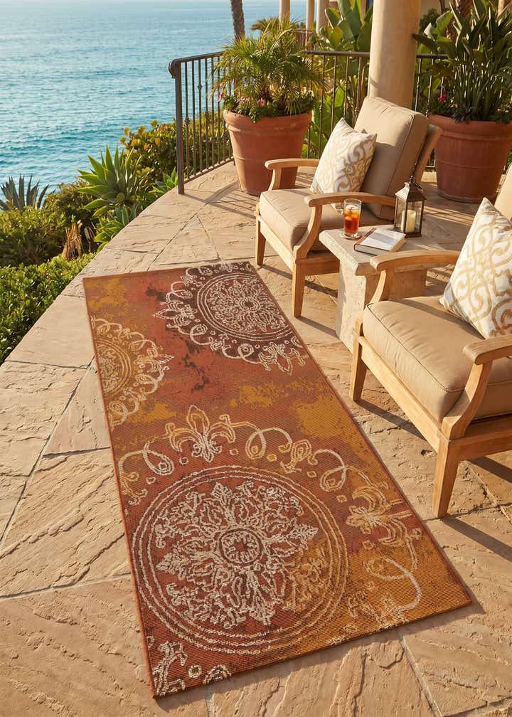 2' 7 x 5' 3 Easy-Clean Modern Indoor / Outdoor Runner Rug