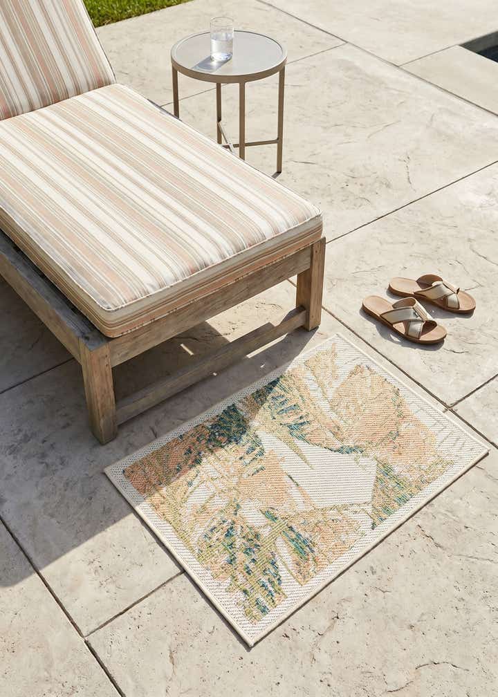 2' x 3' Easy-Clean Baja Indoor / Outdoor Rug