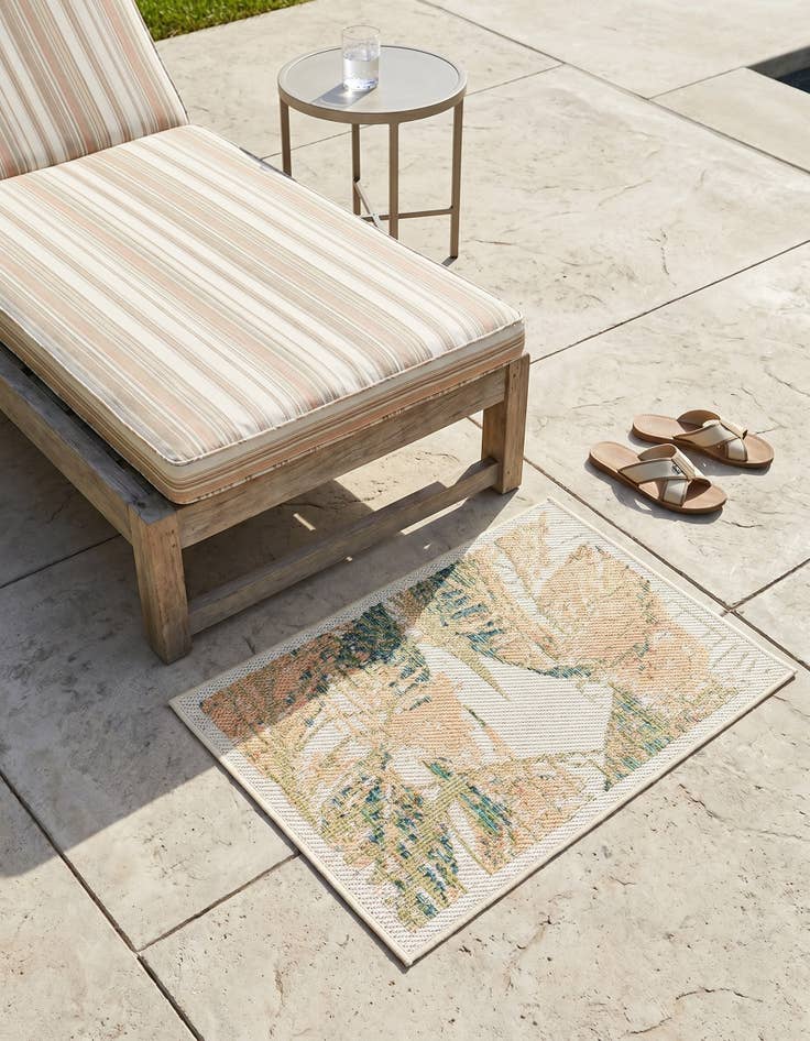 Detail image of 2' x 3' Easy-Clean Baja Indoor / Outdoor Rug