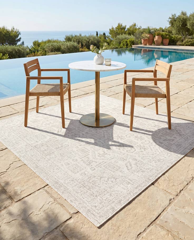 Detail image of 5' 3 x 5' 3 Easy-Clean Aztec Indoor / Outdoor Square Rug