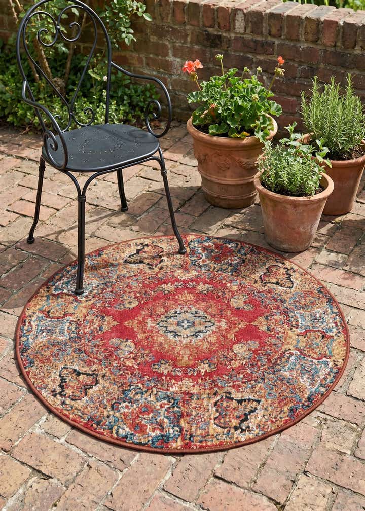 3' x 3' Easy-Clean Traditional Indoor / Outdoor Round Rug