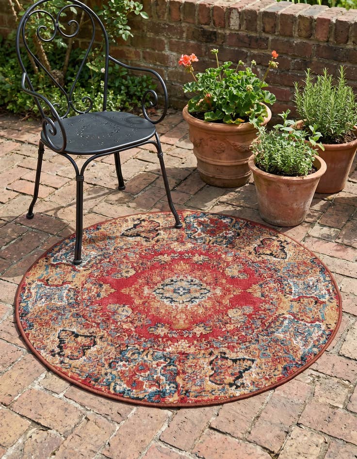 Detail image of 3' x 3' Easy-Clean Traditional Indoor / Outdoor Round Rug