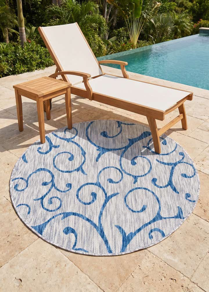 4' x 4' Easy-Clean Botanical Indoor / Outdoor Round Rug