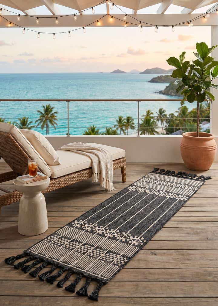 2' 2 x 6' 7 Easy-Clean Eco Bohemian Indoor / Outdoor Runner Rug