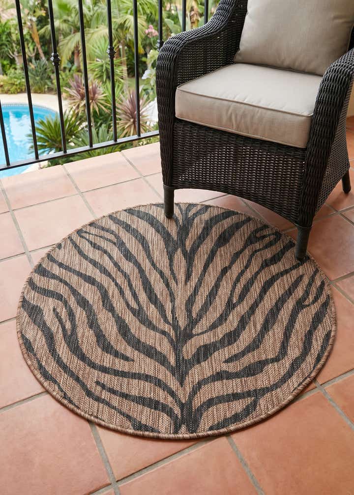 3' x 3' Easy-Clean Safari Indoor / Outdoor Round Rug