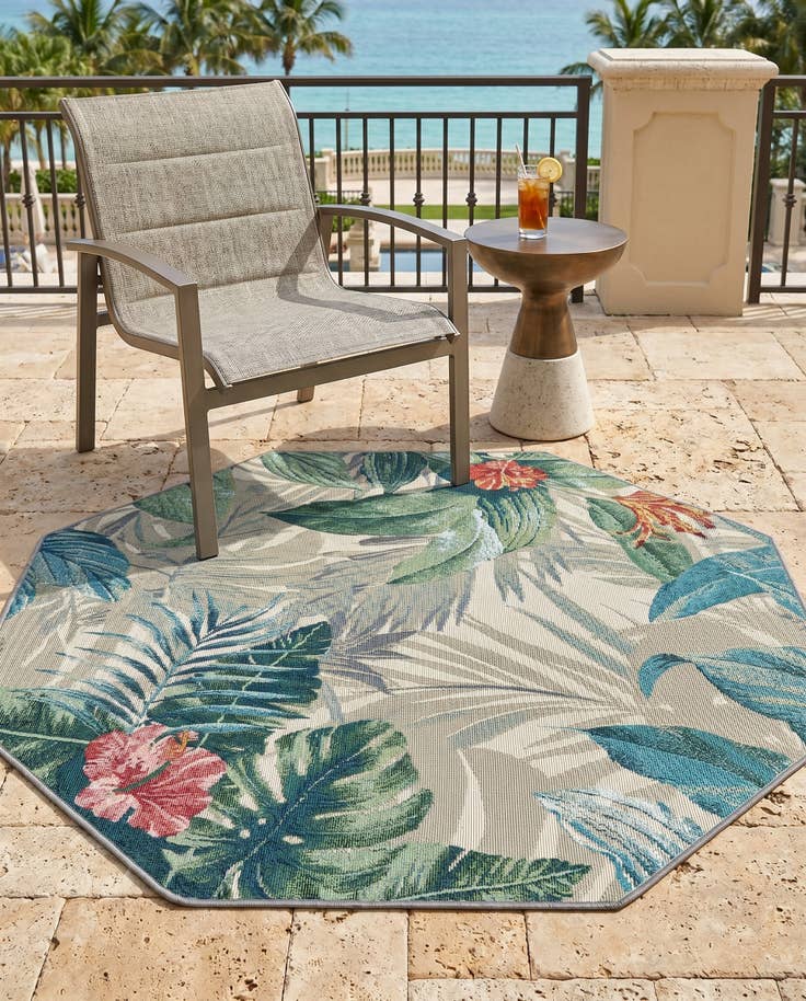 Detail image of 4' x 4' Easy-Clean Botanical Indoor / Outdoor Octagon Rug