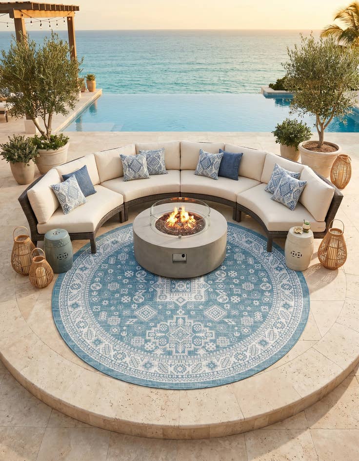 Detail image of 10' x 10' Easy-Clean Aztec Indoor / Outdoor Round Rug