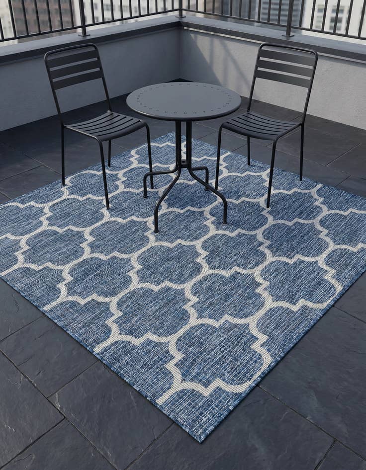 Detail image of 5' 3 x 5' 3 Easy-Clean Trellis Indoor / Outdoor Square Rug