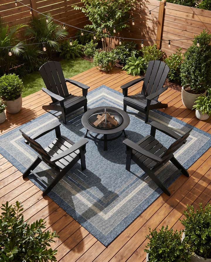 6' x 6' Easy-Clean Border Indoor / Outdoor Square Rug