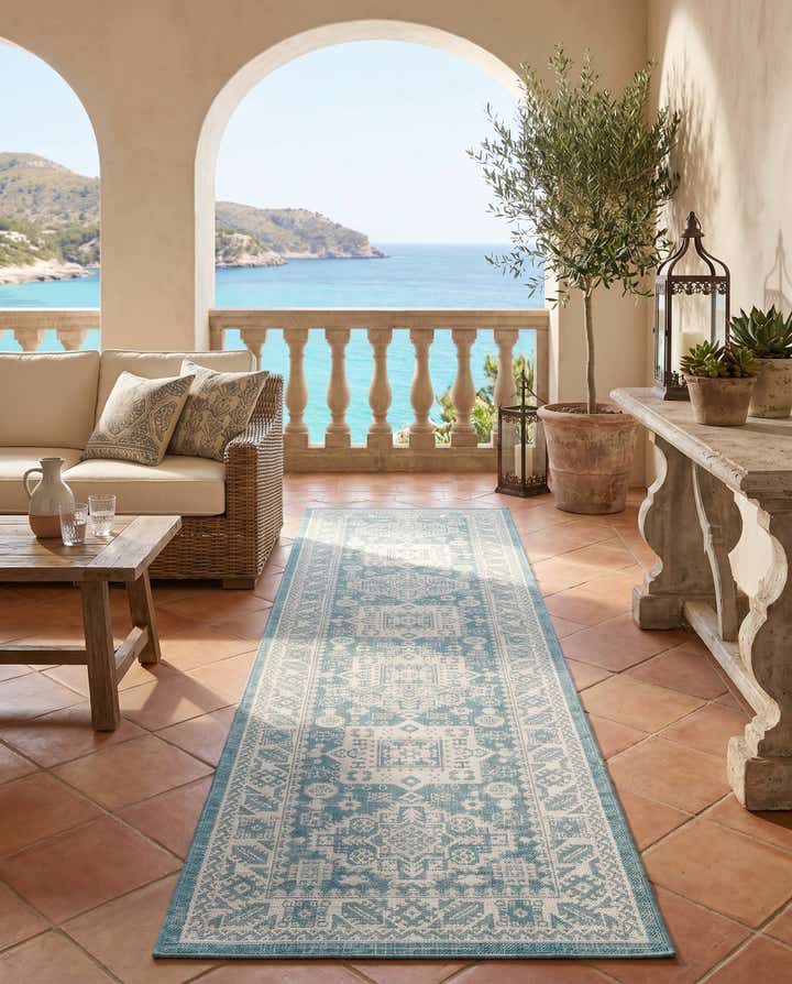 2' 7 x 12' Easy-Clean Aztec Indoor / Outdoor Runner Rug