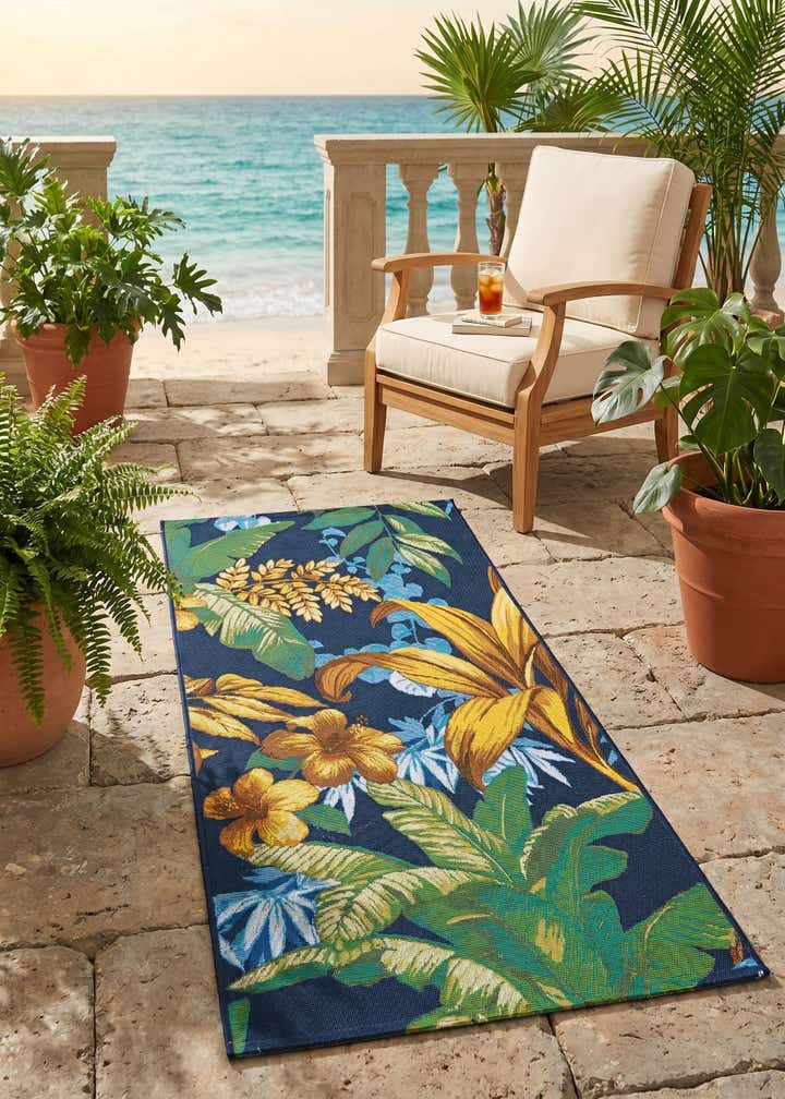 2' 7 x 5' 3 Easy-Clean Botanical Indoor / Outdoor Runner Rug