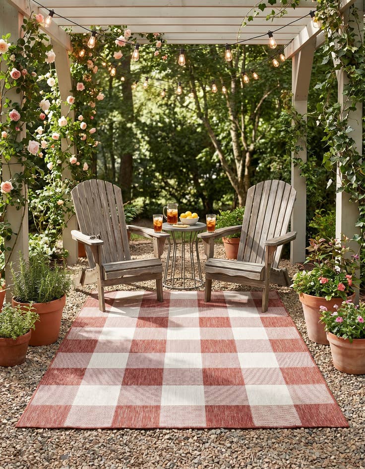 Detail image of 5' 3 x 7' Easy-Clean Checkered Indoor / Outdoor Rug