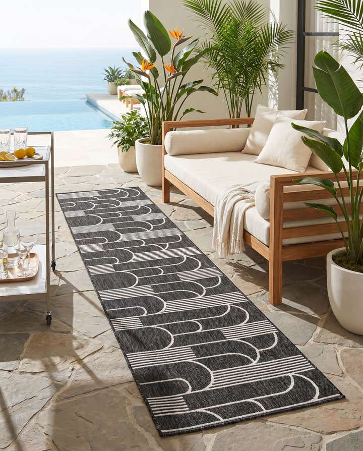 2' 7 x 12' Easy-Clean Modern Indoor / Outdoor Runner Rug