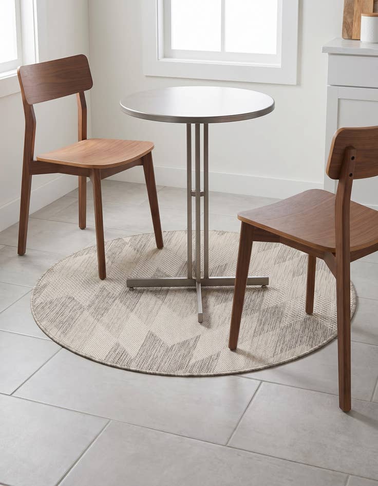 Detail image of 3' x 3' Easy-Clean Modern Indoor / Outdoor Round Rug