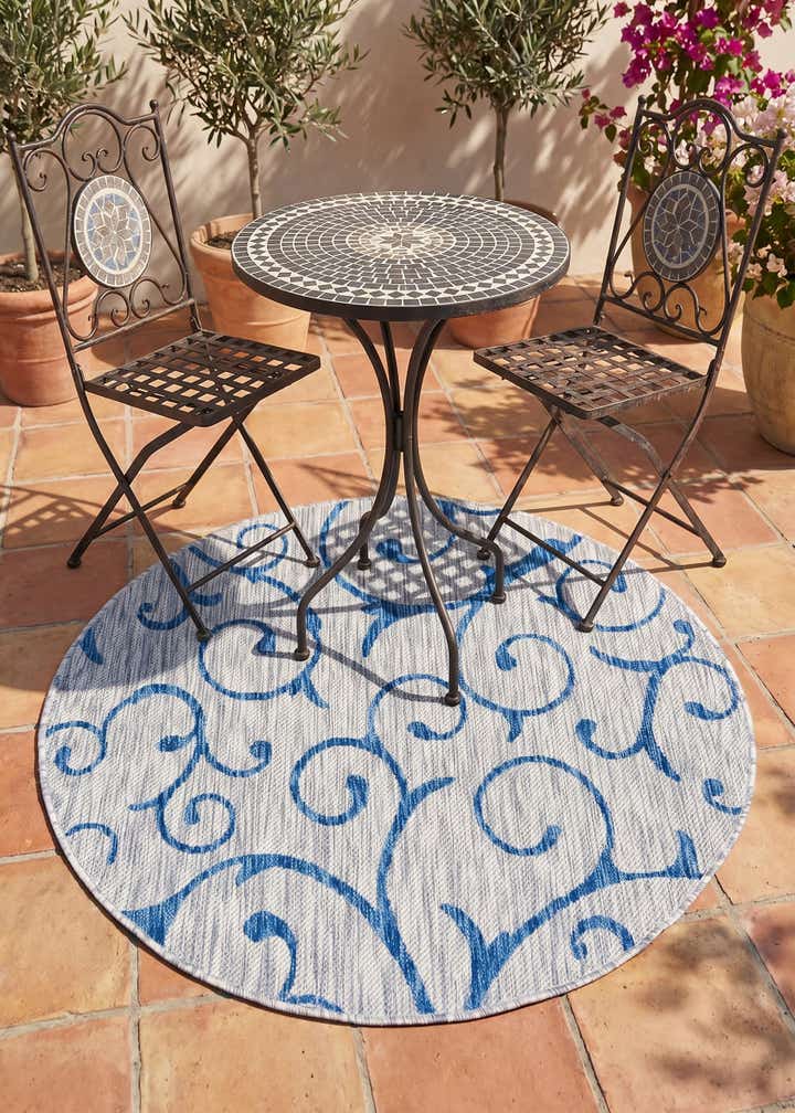 4' x 4' Easy-Clean Botanical Indoor / Outdoor Round Rug