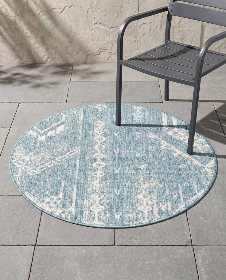 Detail image of 3' x 3' Easy-Clean Bohemian Indoor / Outdoor Round Rug