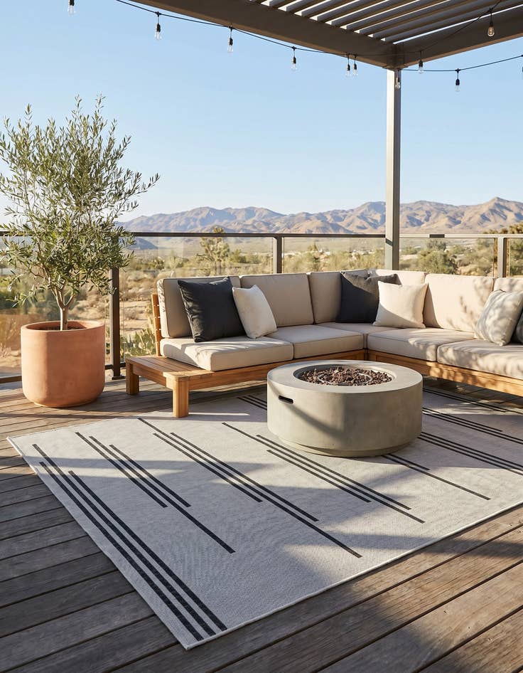 Detail image of 7' x 10' Easy-Clean Modern Indoor / Outdoor Rug