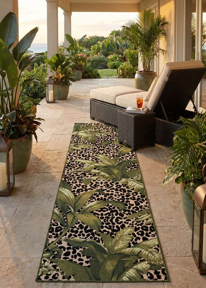 2' 7 x 10' Easy-Clean Botanical Indoor / Outdoor Runner Rug