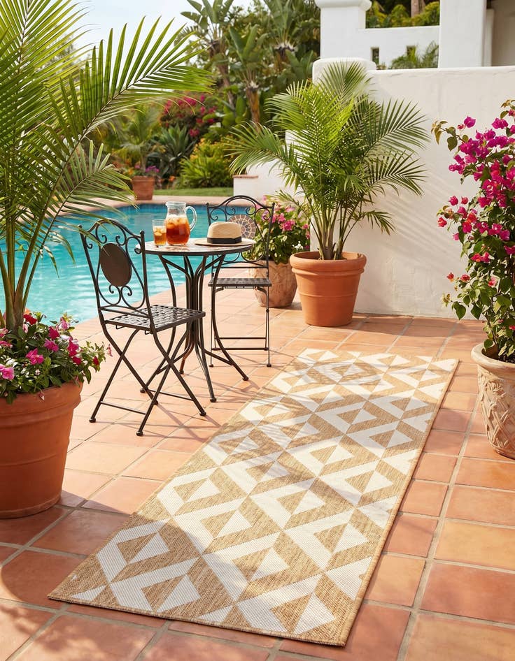 Detail image of 2' x 6' Easy-Clean Jill Zarin Napa Indoor / Outdoor Runner Rug
