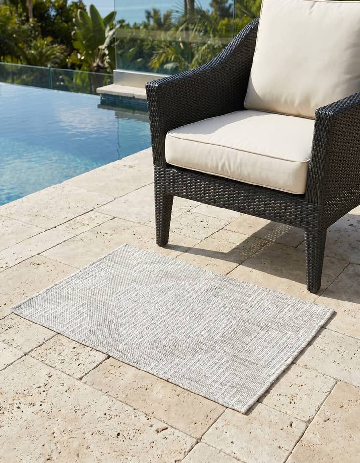 Detail image of 2' x 3' Easy-Clean Modern Indoor / Outdoor Rug
