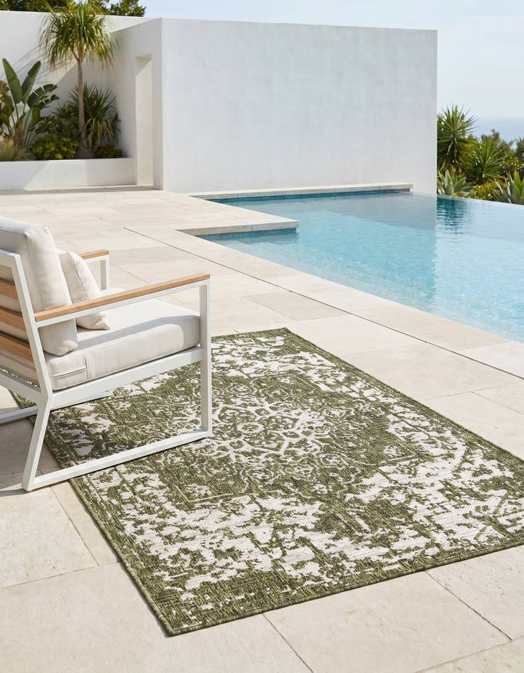 Detail image of 3' x 5' 3 Easy-Clean Jill Zarin Dubai Indoor / Outdoor Rug