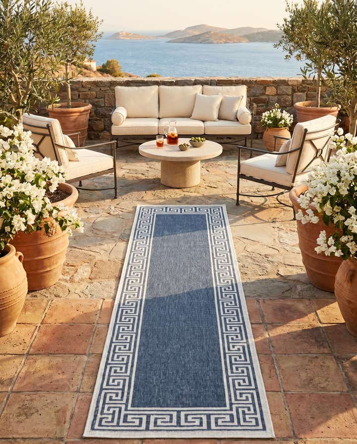 2' x 8' Easy-Clean Coastal Indoor / Outdoor Runner Rug