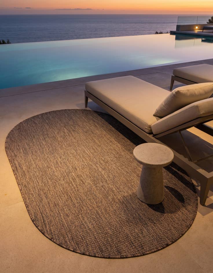 Detail image of 3' 1 x 5' 3 Easy-Clean Solid Indoor / Outdoor Oval Rug