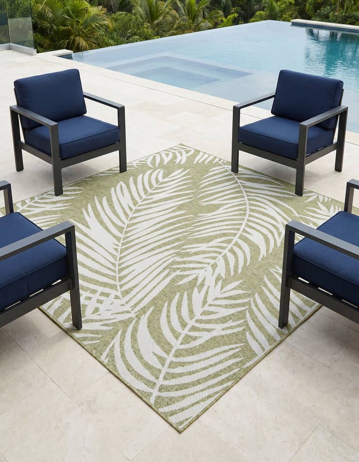 Detail image of 7' 10 x 7' 10 Easy-Clean Botanical Indoor / Outdoor Square Rug