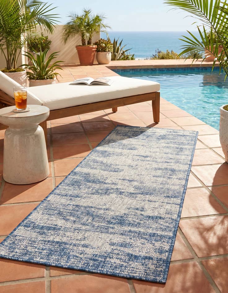 Detail image of 2' x 6' Easy-Clean Modern Indoor / Outdoor Runner Rug