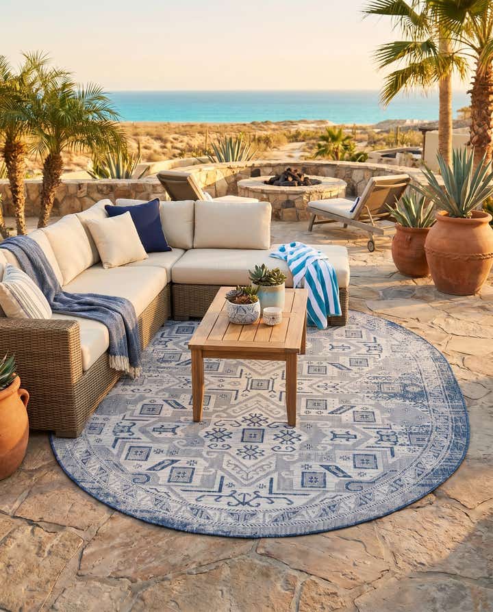 7' 10 x 10' Easy-Clean Aztec Indoor / Outdoor Oval Rug