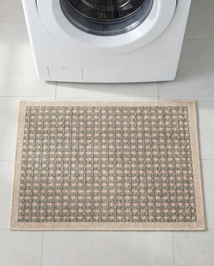 2' x 3' Easy-Clean Border Indoor / Outdoor Rug