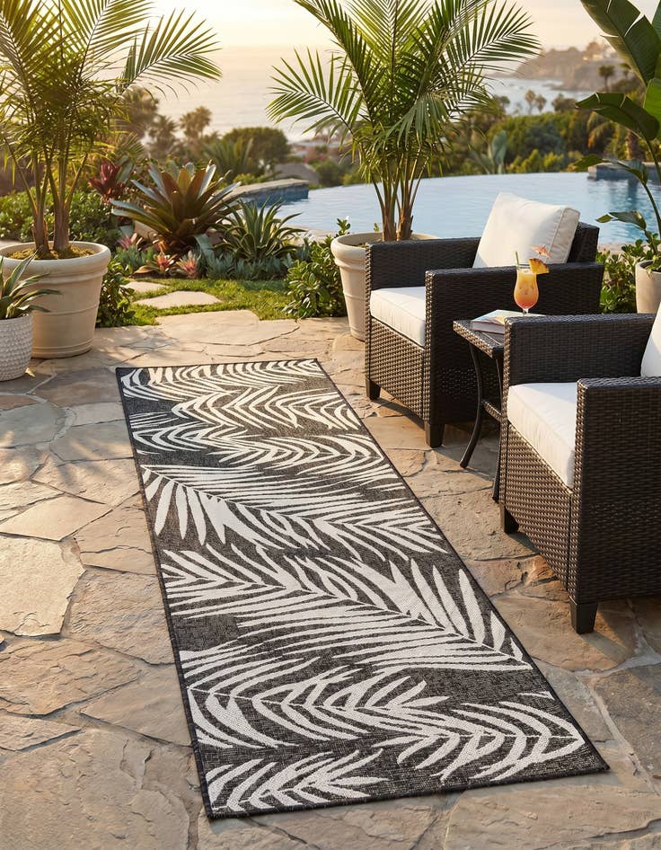Detail image of 2' 7 x 10' Easy-Clean Botanical Indoor / Outdoor Runner Rug