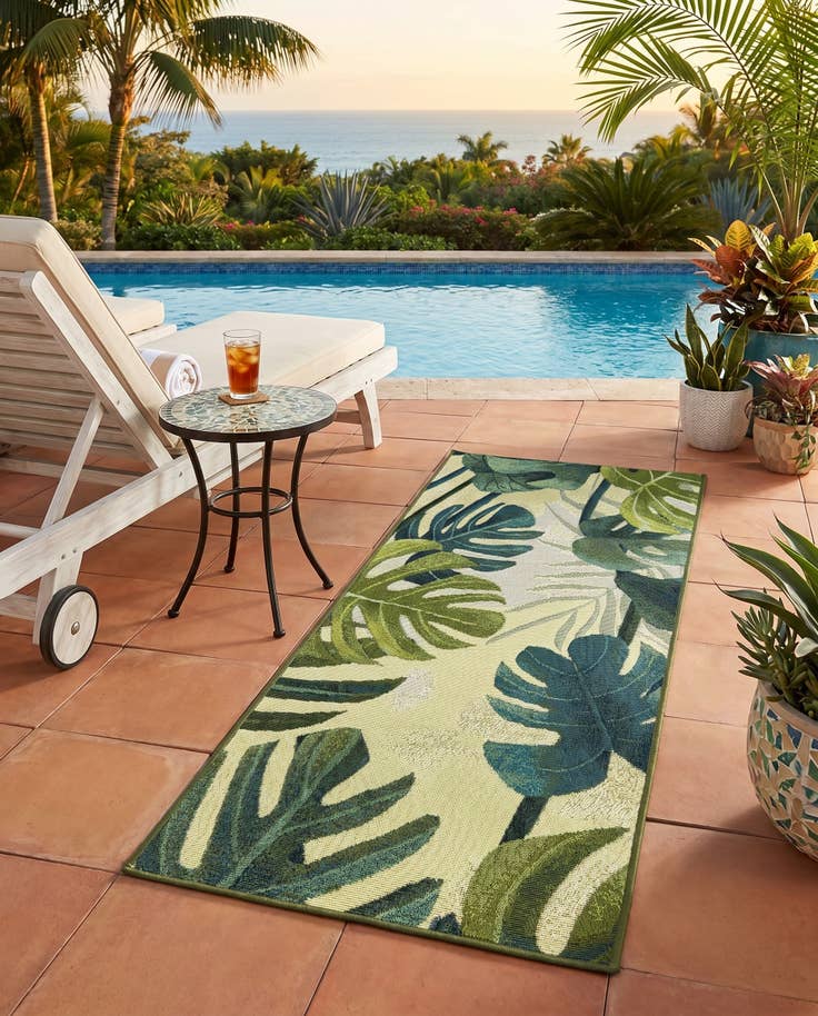 Detail image of 2' x 4' Easy-Clean Botanical Indoor / Outdoor Runner Rug