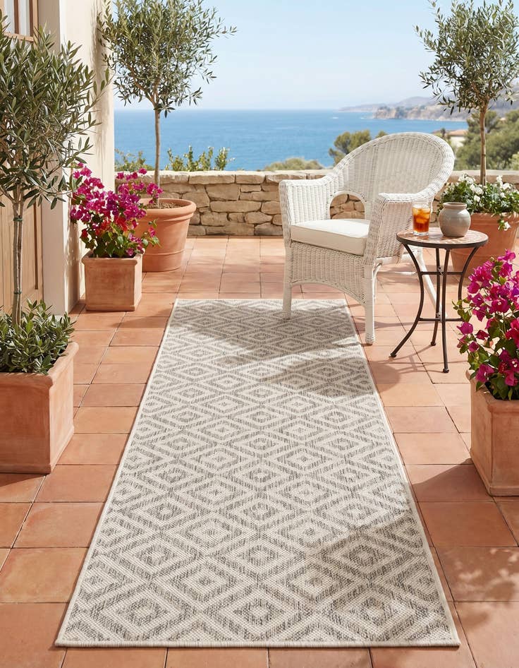 Detail image of 2' x 6' Easy-Clean Jill Zarin Costa Rica Indoor / Outdoor Runner Rug