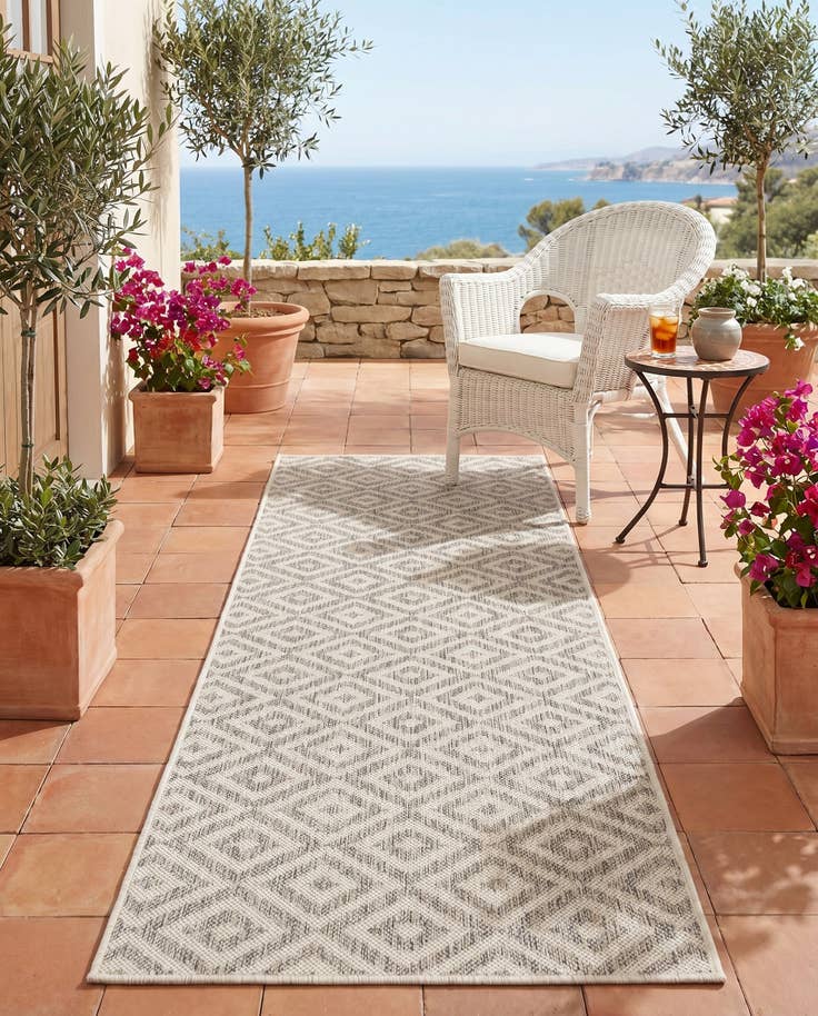 Detail image of 2' x 6' Easy-Clean Jill Zarin Costa Rica Indoor / Outdoor Runner Rug